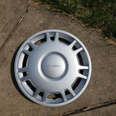 ***1 BONITO tapacubos cubierta de rueda Subaru Legacy 95 1996 1997 1998 tapacubos 28811-AC130 Foto 1 de 4