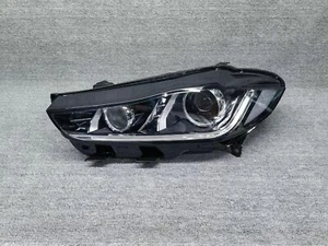 Jaguar XE XEL X760 Xenon left headlight (EU version) 2016-2019 GX73-13W030-DF - Picture 1 of 3