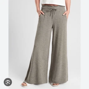 Pantalone Athleta Compose gamba larga verde oliva taglia S - Foto 1 di 7