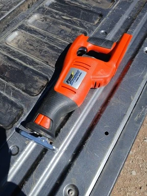Black Decker 24V Reciprocating Saw FireStorm Cordless FS2400RS TOOL ONLY E.U.C.. - Image 1 of 4