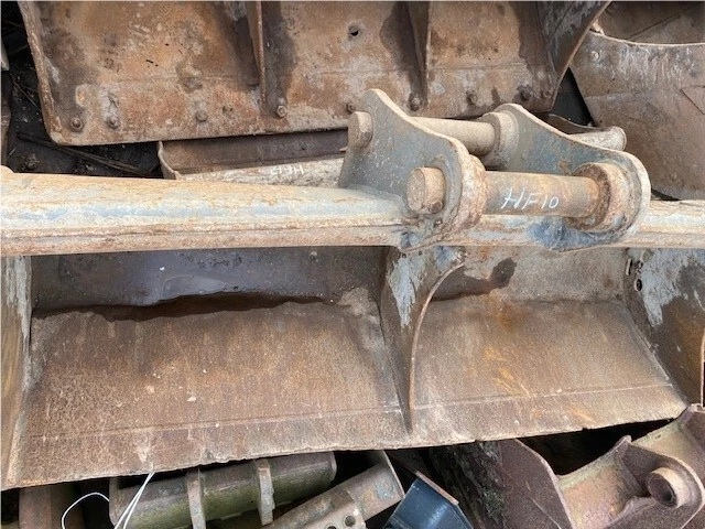 5ft / 1500mm Grading bucket P/D 60mm D/W 200mm C/C 300mm (HF10) - Image 1 of 1