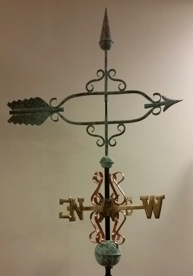ELEGANT ANTIQUED COPPER weathervane, AS SHOWN.NO ROOF MOUNT.SHIPS 2 DAYS - Image 1 of 3