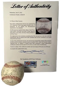 1967 Minnesota Twins Team Signed Baseball,Killebrew,Oliva,PSA/DNA 29 Autos,(B35) - Picture 1 of 9