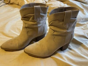 Time and True WMTT42FM023L Faux Suede Ankle Boots  7  Women's Boots  pre-owned - Picture 1 of 15