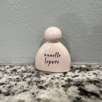 Nanette Lepore by Nanette Lepore Feminino 3ml/0,10 fl oz Parfum Splash Mini - Imagem 1 de 4
