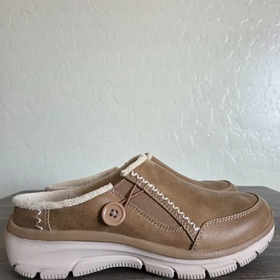 Zueco Skechers Easy Going Calce Relajado Vegano Mules Bronceado Talla Mujer 8.5 Borde de Piel Sintética Foto 1 de 4