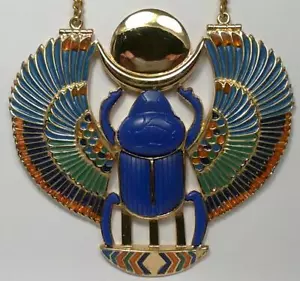 Egyptian Revival Scarab Pendant (4 ½” x 4 ¼”) Necklace– by Thomas Fattorini 1972 - Picture 1 of 12