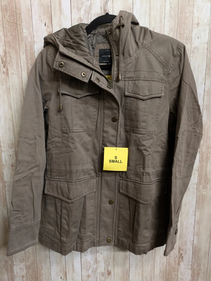 Chaqueta de campo militar Lucky Brand para mujer Abrigo forrado utilitario Capucha Cremallera completa ¡NUEVA CON ETIQUETAS! Foto 1 de 1