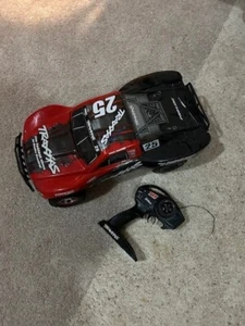 Traxxas Slash Xl5 Brushed 1/10 Sc Rc Truck 2wd Red/Black NICE!! - Picture 1 of 6