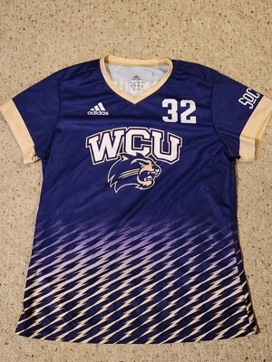 Adidas Western Carolina Univ.  Camiseta de fútbol WCU Catamounts para mujer mediana ¡Nueva!  Foto 1 de 4