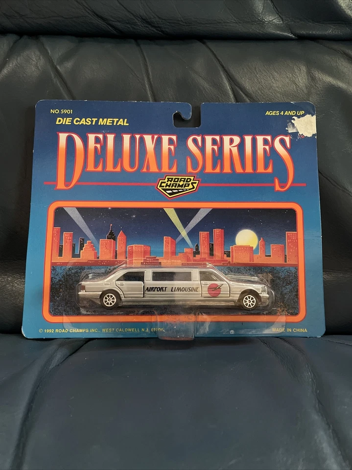 Road Champs Mercedes Limusina Serie Deluxe Sin usar, en caja 1992 Lanzamiento De colección Foto 1 de 4