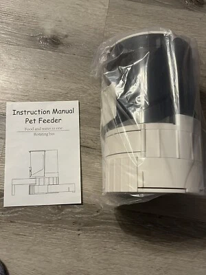 Alimentador y dispensador de agua automático para perros y gatos pequeños Foto 1 de 4