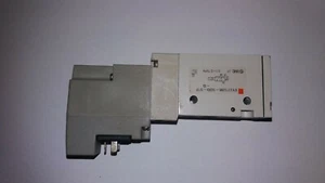 SMC Ventil SYJ712M-5DO-01F -Q Neu 3 Stück - Bild 1 von 2