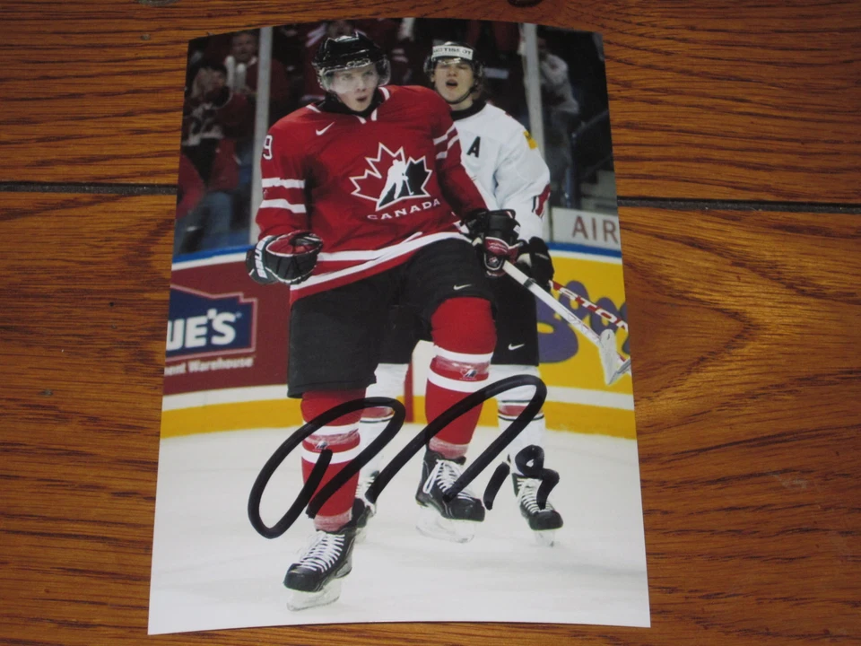 Foto autografada por RYAN JOHANSEN TIME CANADÁ 4X6-FALCONS-CBJ - Imagem 1 de 1