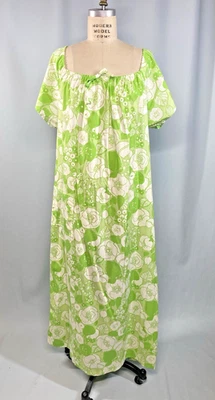 Vintage Nightgown SIZE MEDIUM 12 14 green long gown house dress SEARS - Image 1 of 4