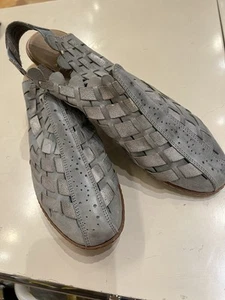 Rieker Sina Tejido Eslinga Talla 8.5 39 Cuero Artístico Plata Nuevo Sin Caja - Imagen 1 de 7