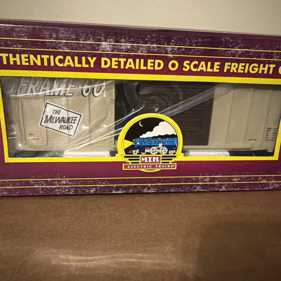 MTH MILWAUKEE ROAD HYDROFRAME 50’ Single Door BOX CAR 20-93069 #2150 - Image 1 of 4