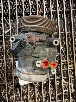 Compresor de aire acondicionado usado para: Chevrolet Captiva Sport 2012 2,4 grado A Foto 1 de 4