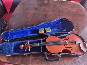 The Stentor Violin - Picture 1 of 15