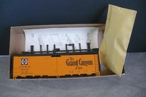Athearn HO ATSF Santa Fe  Grand Canyon 40' Reefer Car Kit  unassembled- 5020 - Picture 1 of 2