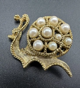 Signed 1928 Designer Brand Figural Gilded Gold Tone Faux  Pearl Snail Brooch 1.5 - Picture 1 of 24