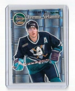 2000-01 Pacific Prism 2000 Card # 5 Teemu Selanne Anaheim Ducks 121/160 - Picture 1 of 2