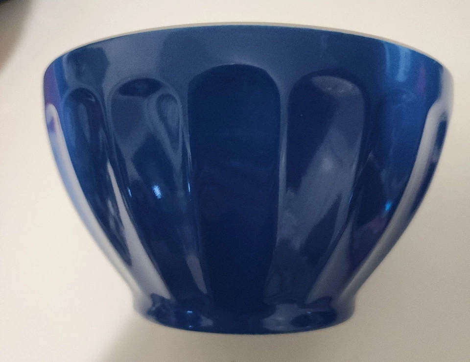 Precio de venta sugerido por el fabricante $30 Signature artículos para el hogar azul gres cuenco de cerámica pesado Foto 1 de 4