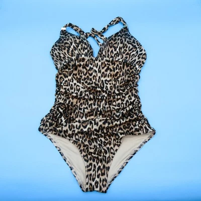 Traje de baño halter con volantes de una pieza acolchado leopardo mediano Victoria's Secret playa VS Foto 1 de 4