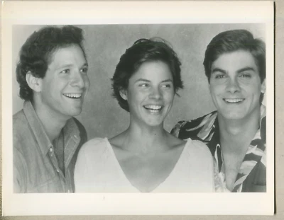 Foto de prensa de Steve Guttenberg, Tahnee Welch, Tyrone Power Jr. TV 'Cocoon' P2H Foto 1 de 2