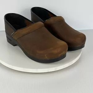 Dansko Brown Leather Professional Nurse Clogs Slip On Shoes EUR 40 Size 9.5-10 - Picture 1 of 11