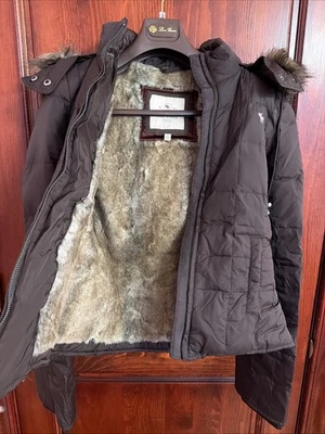 NUEVO Abrigo forrado de piel marrón vintage Y2K Abercrombie & Fitch para mujer M con etiquetas Foto 1 de 4