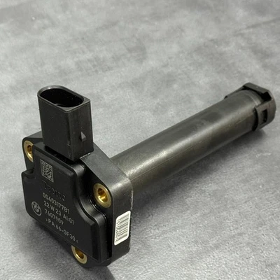 Sensor de nivel de aceite BMW 5er F10 F11 sensor de nivel de aceite sensor cárter de aceite 7607909 Foto 1 de 4