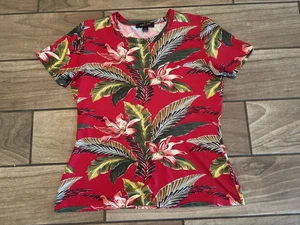 Sz. M Karen Kane T-shirt  Red Green Floral Short Sleeve Stretch Hawaiian  Top - Picture 1 of 4
