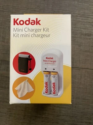 Зарядный комплект Kodak Mini зарядное устройство CH10 и 2 перезаряжаемых аккумулятора AA чехол ткань - Изображение 1 из 4
