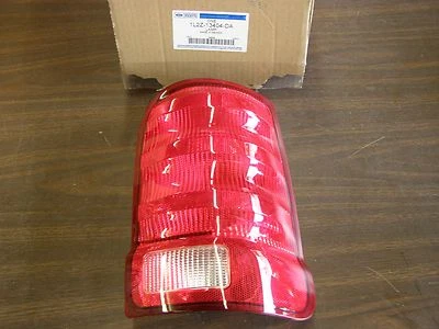 Luz trasera deportiva Explorer 1L2Z-13404-DA para Ford 2001 2002 2003 fabricante original Foto 1 de 4