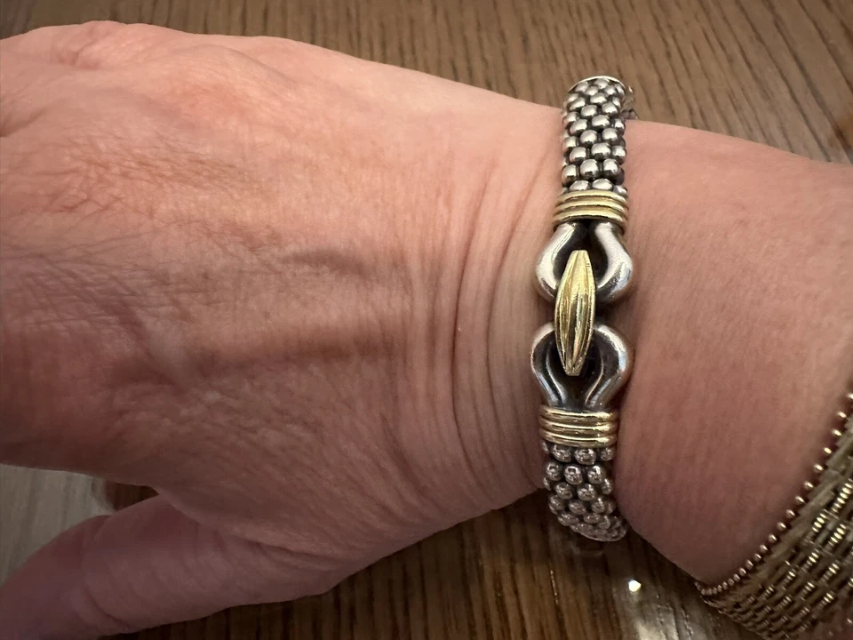 Brazalete Lagos Oro 18kt y Plata de Ley 9mm Derby Hebilla 6 3/4”, Venta al por menor $1350 Foto 1 de 4