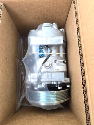 全新 正品 Sanden 空调压缩机 SD7H15 494 沃尔沃 20501069 8088112 — 第 1/4 张图片