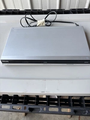 Philips DVP5982 DVD Player – HDMI – DivX – 1080p Upscaling – Tested & Working - Image 1 of 2