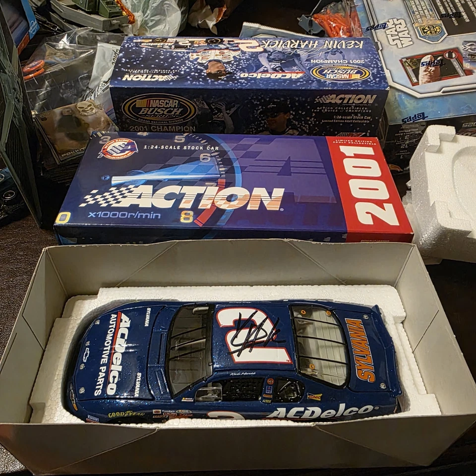 Carro de metal fundido Kevin Harvick Elite #2 ACDelco Chrome 2001 escala 1/24 AUTOGRAFADO - Imagem 1 de 2