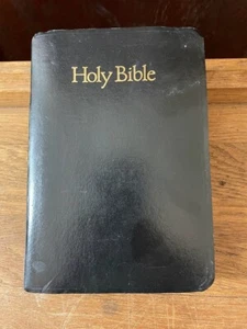 Holy Bible King James Version Concordance 1984 Regency Black Cover - Picture 1 of 10