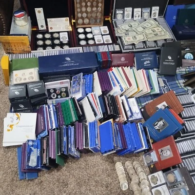 COIN GRAB BAG  OLD SILVER . -READ DESCRIPTION- MORGAN/PEACE/ASE - Image 1 of 4