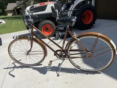 Bicicleta de 3 velocidades vintage de finales de 1970’s Raleigh para mujer Foto 1 de 4