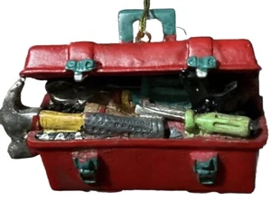 Rote Werkzeugkiste Ornament Fix it Hammer Schraubendreher Harz detailliert neu - Bild 1 von 8