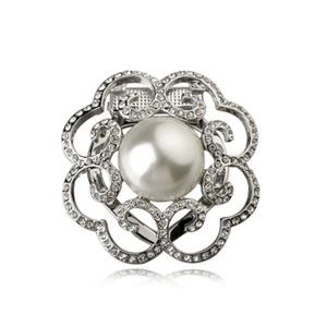  18K WHITE GOLD PLATED & GENUINE AUSTRIAN CRYSTAL PEARL SCARF CLIP OR BROOCH  - Picture 1 of 1