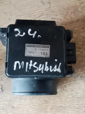 Расходомер воздуха Mitsubishi Galant 2,5 v6 501 E5T00171 для 1998-2004 годов выпуска - Изображение 1 из 3