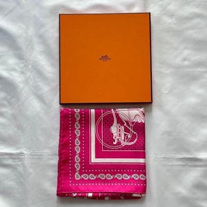 HERMES Carre 55 Ex-Libris Bufanda de Seda Bandana Rosa con Caja - Imagen 1 de 8