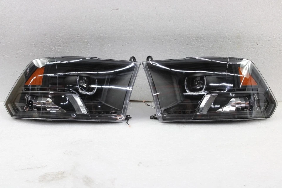 FITS Black 2009-2018 Dodge Ram 1500 2500 3500 DRL LED Projector Halo Headlights Foto 1 de 1