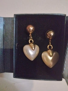 Heart Shaped Pearl & Gold Tone Earrings - Picture 1 of 2