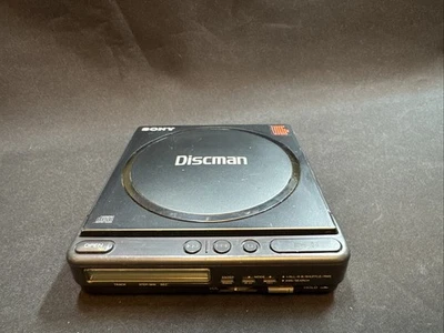 Sony Discman D-4 Compact Player CD Player TESTED WORKING - Image 1 of 4