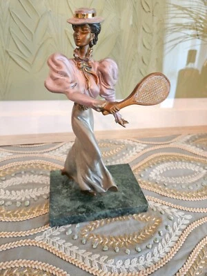 Tenista señora bronce Foto 1 de 4